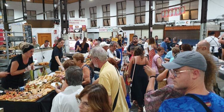 Tasta La Plaça vuelve a Sueca con dos noches de tapas, gastronomía local y espectáculos gratuitos