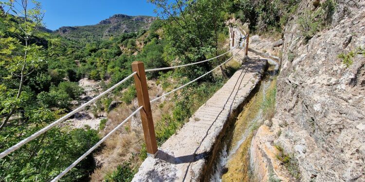 La ruta de las acequias y balsas del Barranco del Nacimiento, una zona poco conocida de Millares