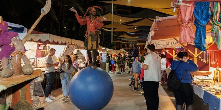 Elche celebra 30 años del Festival Medieval con el Misteri, música, teatro y mercado medieval