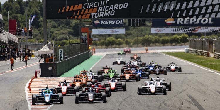 El Racing Weekend regresa al Circuit de Cheste con dos intensas jornadas de carreras gratuitas
