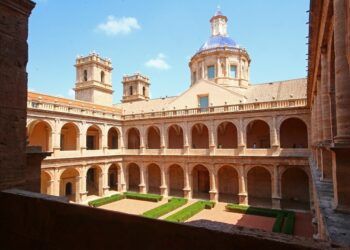 Valencia acoge un nuevo gran encuentro gratuito de folklore en San Miguel de los Reyes