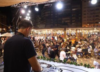 La Fira Alzira Oberta 2025 llega este fin de semana con más de 100 expositores, conciertos y tapeo