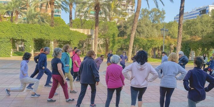 Actividades físicas gratuitas en parques y jardines municipales de Valencia para moverse al aire libre