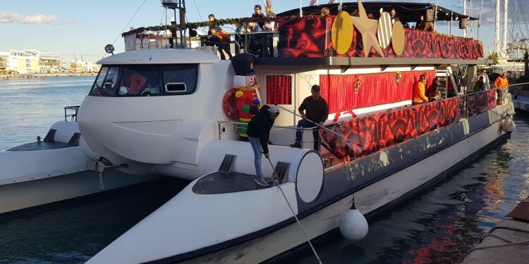 Valencia recibe un año más el Barco de la Navidad con magia y diversión para toda la familia