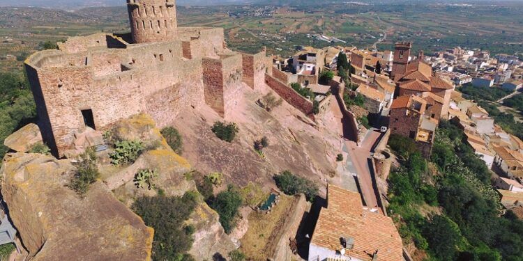 El Castillo de Vilafamés, una joya medieval única en la provincia de Castellón
