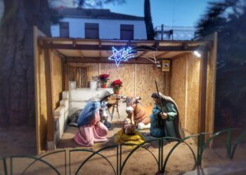 La Navidad llega a la plaza de Benimaclet de Valencia con una gran fiesta con mercadillo solidario