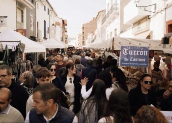 Faura da la bienvenida a la Navidad con su emblemática gran feria, llena de tradición y actividades