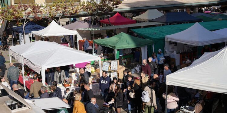 Fira de Santa Caterina 2025 en Vila-real: casi 300 puestos llenos de tradición y espíritu prenavideño
