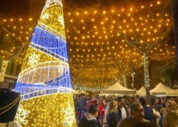 La Navidad llega a Aldaia con una gran feria con gastronomía, comercio local, animación y sorteos