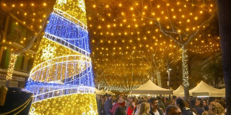 La Navidad llega a Aldaia con una gran feria con gastronomía, comercio local, animación y sorteos
