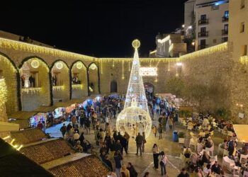 La Navidad en Peñíscola se celebra este año con novedades y más luz y magia que nunca