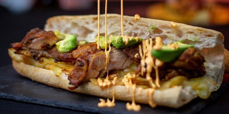Los Abetos brilla entre los nuevos templos del almuerzo valenciano en los Premis Cacau d’Or 2025