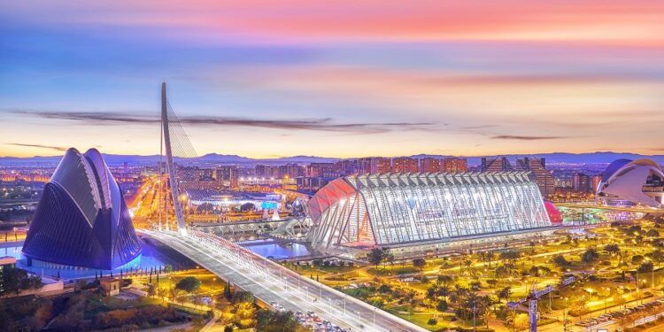 Valencia gana el premio ‘Ciudad del Año’ en los prestigiosos Food and Travel Magazine Awards