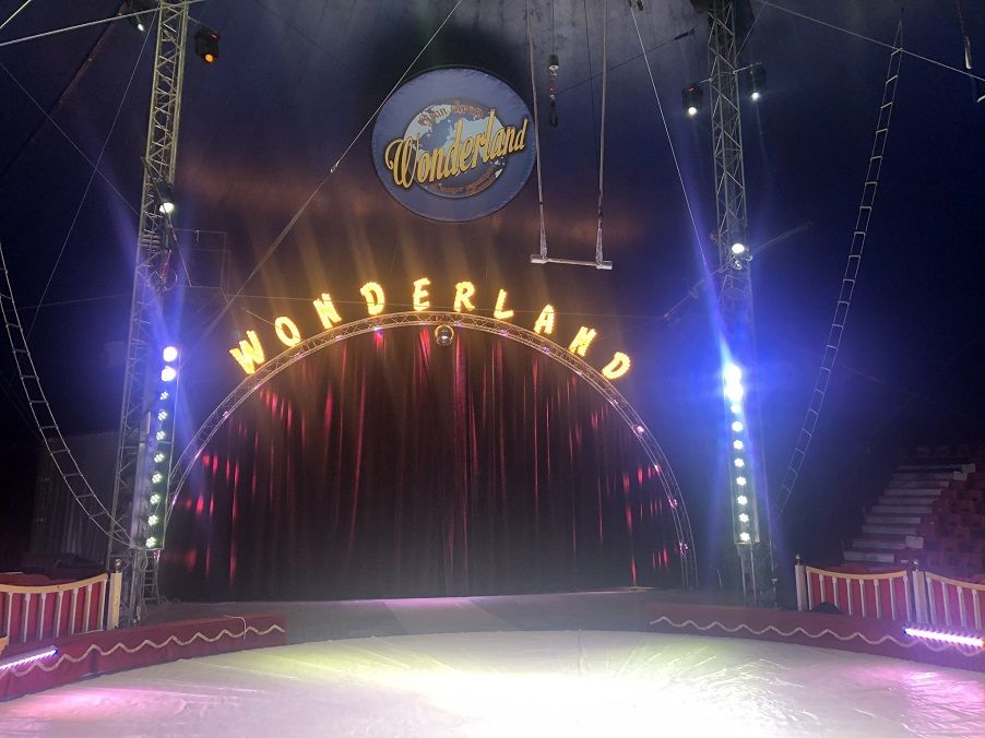 Veinte años de amor bajo la carpa: esta es la historia que unió al Circo Wonderland con Valencia