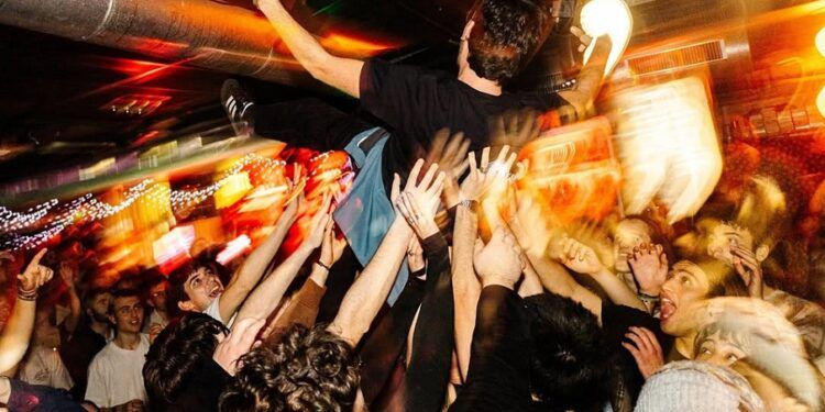 Loco Club cumple 25 años de música en directo en Valencia: de colmao flamenco a sala de referencia