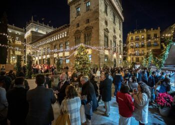 La plaza de Manises de Valencia se convierte en una gran villa navideña con actividades gratuitas
