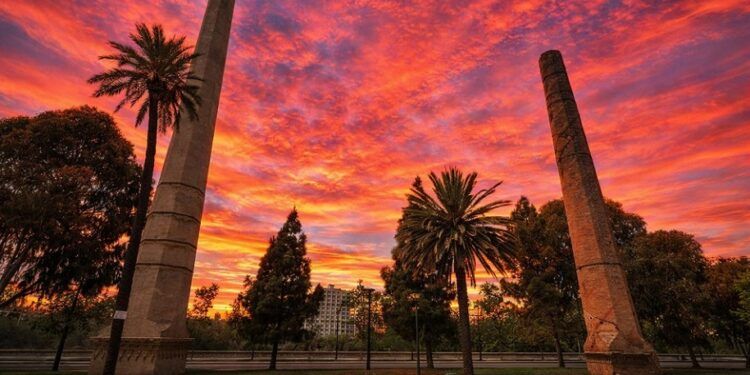 Las chimeneas del Paseo de la Alameda de Valencia, historia industrial y patrimonio protegido