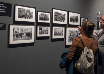Una exposición gratuita reúne 200 imágenes que retratan la Guerra Civil y la posguerra en Valencia