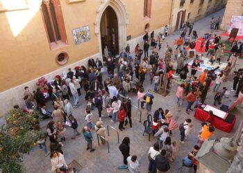 Gran fiesta gratuita con actividades familiares y degustación de paella gigante en Valencia