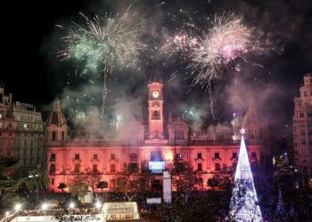 Valencia despedirá el año con varios castillos de fuegos artificiales repartidos por la ciudad