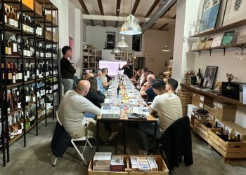 5bselección, la parada obligatoria en Valencia para brindar con vino valenciano esta Navidad