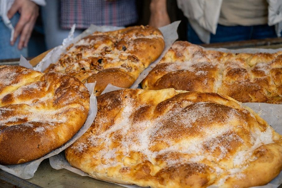 Coca Saginosa de Carlet, un dulce de tradición cristiana que une generaciones