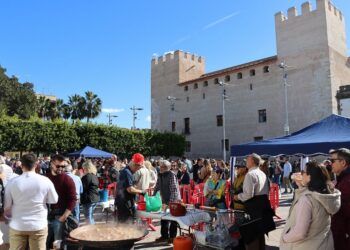 La Fiesta de la Alcachofa de Alaquàs vuelve ampliada con tres días de gastronomía, música y diversión