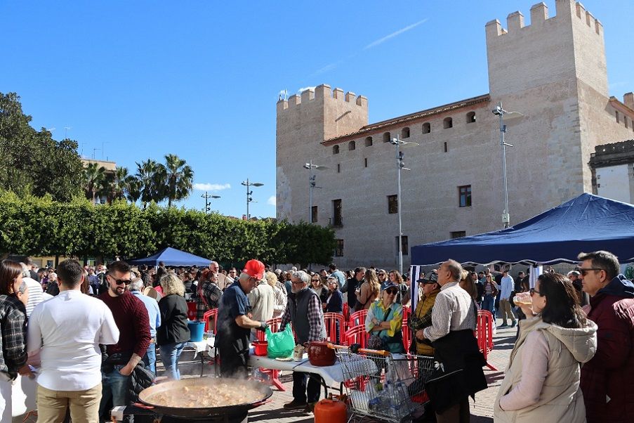La Fiesta de la Alcachofa de Alaquàs vuelve ampliada con tres días de gastronomía, música y diversión