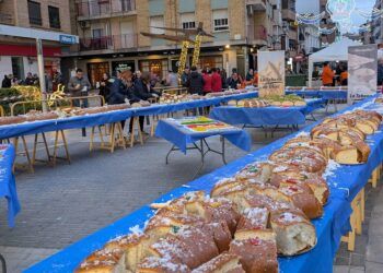 Utiel vuelve a batir el récord del Roscón de Reyes más grande de la Comunitat Valenciana