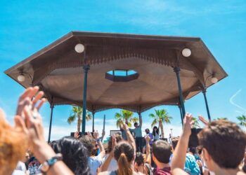 Regresa la música a la Pérgola de la Marina de Valencia con doce conciertos matinales frente al mar