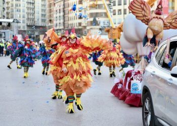 La Cabalgata del Ninot 2026 llenará este sábado de sátira, humor y color las calles de Valencia