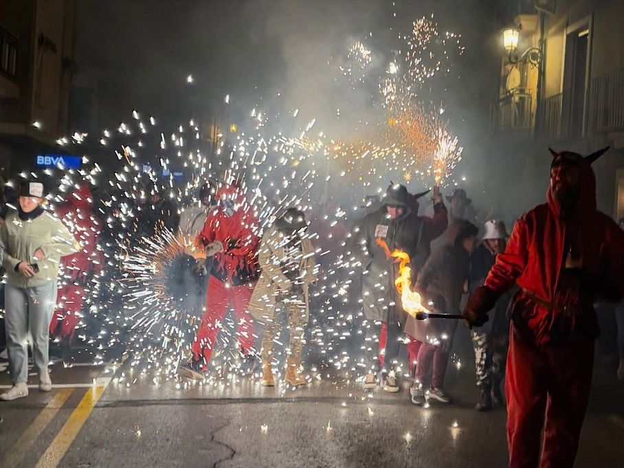 Benimaclet celebra este fin de semana su tradicional Carnaval con cabalgata, correfoc y música festiva