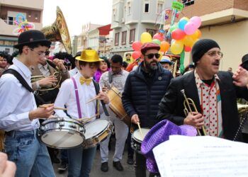 El Cabanyal se prepara para una gran fiesta de carnaval al estilo Mardi Gras con jazz en sus calles