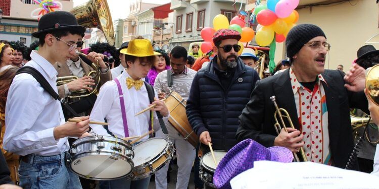 El Cabanyal se prepara para una gran fiesta de carnaval al estilo Mardi Gras con jazz en sus calles