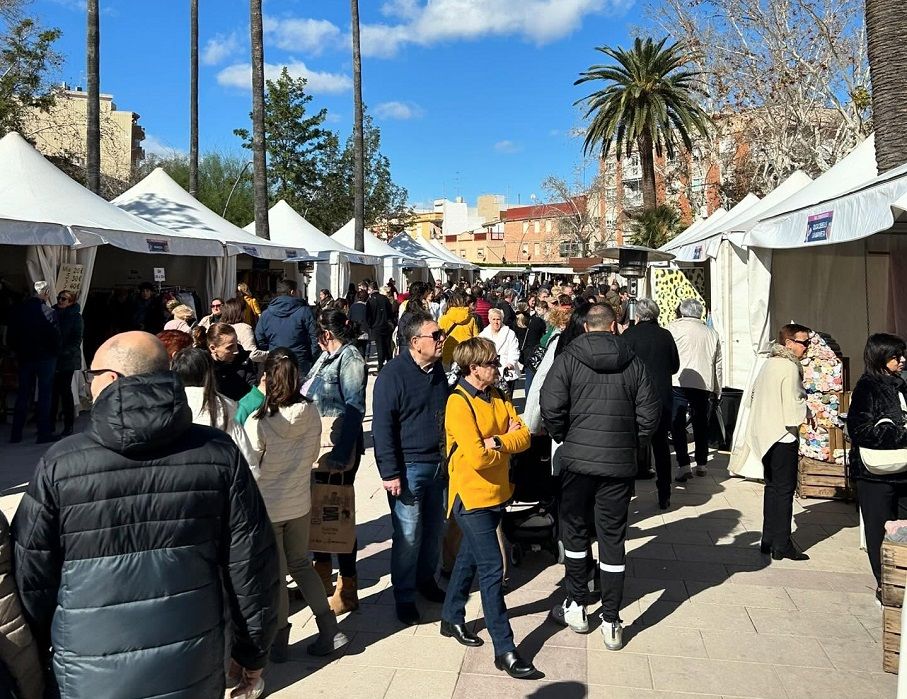 Algemesí impulsa su comercio local tras la DANA con la «Fira d’Oportunitats Amunt Algemesí»