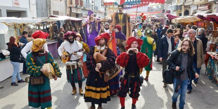 Llombai celebra este fin de semana su gran mercado renacentista lleno de animación y actividades