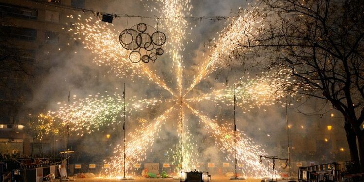 La pirotecnia experimental vuelve a Valencia con cinco espectáculos en Pólvora a la Vespra 2026