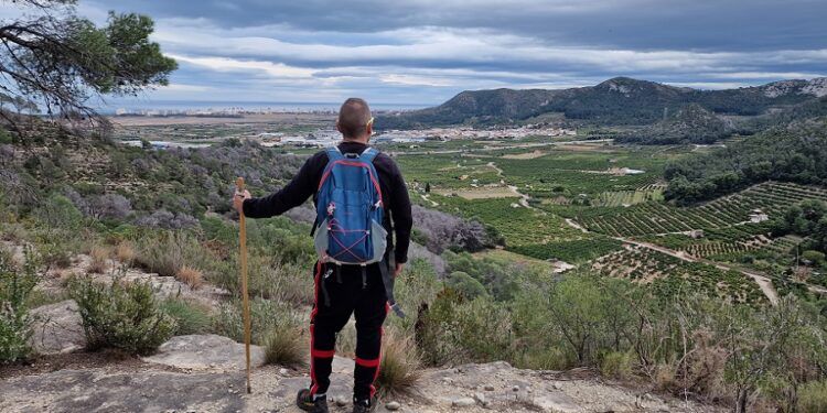 La Serreta de la Barcella, un sencillo y bello recorrido circular con vistas entre Xeraco y Xeresa