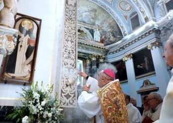 La ‘Tabla de San Vicente Ferrer’ se encuentra en la iglesia donde fue bautizado el santo en Valencia