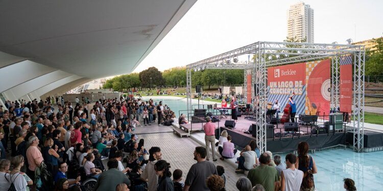 Vuelve ‘Un Lago de Conciertos’ gratuitos a la Ciutat de les Arts i les Ciències de Valencia