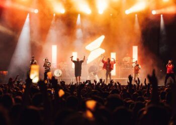 Conciertos gratuitos de las Fiestas Mayores de Cullera 2026: 7 días de música para todos los gustos