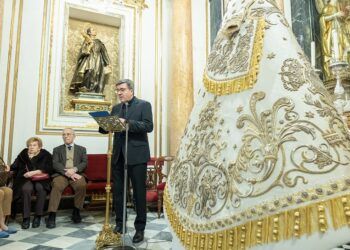 Así es el manto con el que la Mare de Déu regresó en 1939 tras estar oculta durante la Guerra Civil