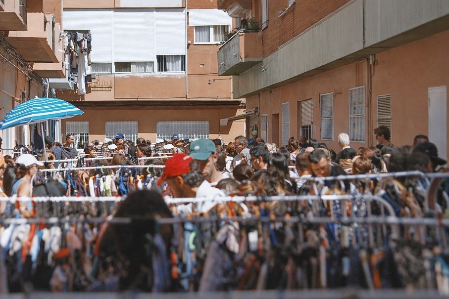 Gran mercado de segunda mano con todo a 1 euro en Valencia para celebrar el Día de la Mujer