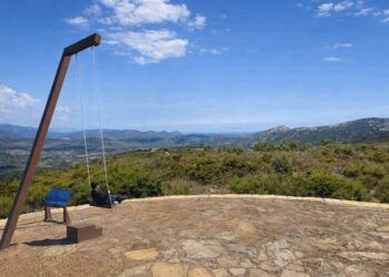 El Alt Maestrat proyecta ocho miradores panorámicos con columpios para impulsar el turismo