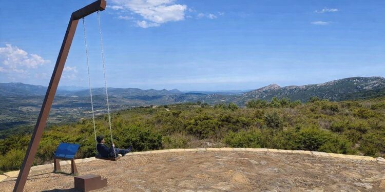 El Alt Maestrat proyecta ocho miradores panorámicos con columpios para impulsar el turismo