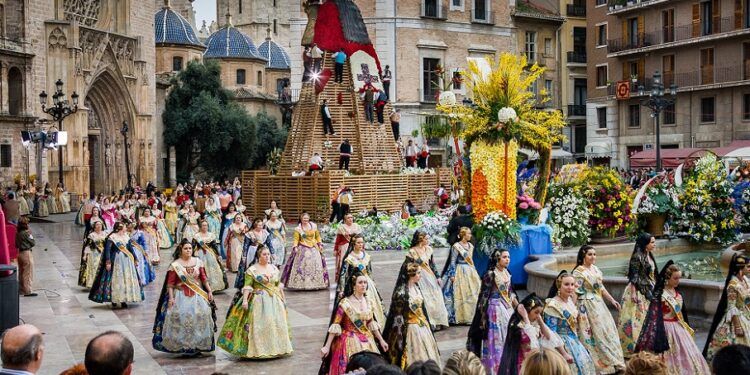 Directo Ofrenda Fallas 2026, sigue en vivo la ofrenda de flores a la Mare de Déu dels Desamparats