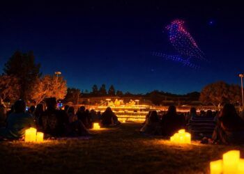 Un espectáculo con más de 1.000 drones iluminará este mes de marzo el Circuit Ricardo Tormo