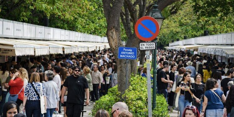 Feria del Libro de Valencia 2026: programación y todo lo que necesitas saber de la 61ª edición