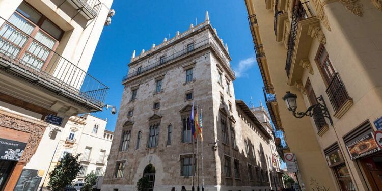 El Palau de la Generalitat abre sus puertas durante las Fallas 2026 de Valencia para visitarlo gratis