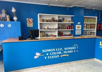 Comprar petardos en Valencia, listado de tiendas con productos pirotécnicos en las Fallas 2026